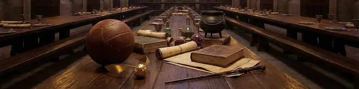 Table de la Grande Salle de Poudlard avec accessoires de Quidditch (Souafle, Vif d'Or), baguette, parchemins et potions magiques